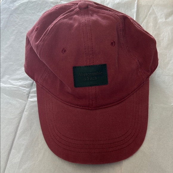 NWOT Abercrombie & Fitch Men's Red Cap - Picture 1 of 4